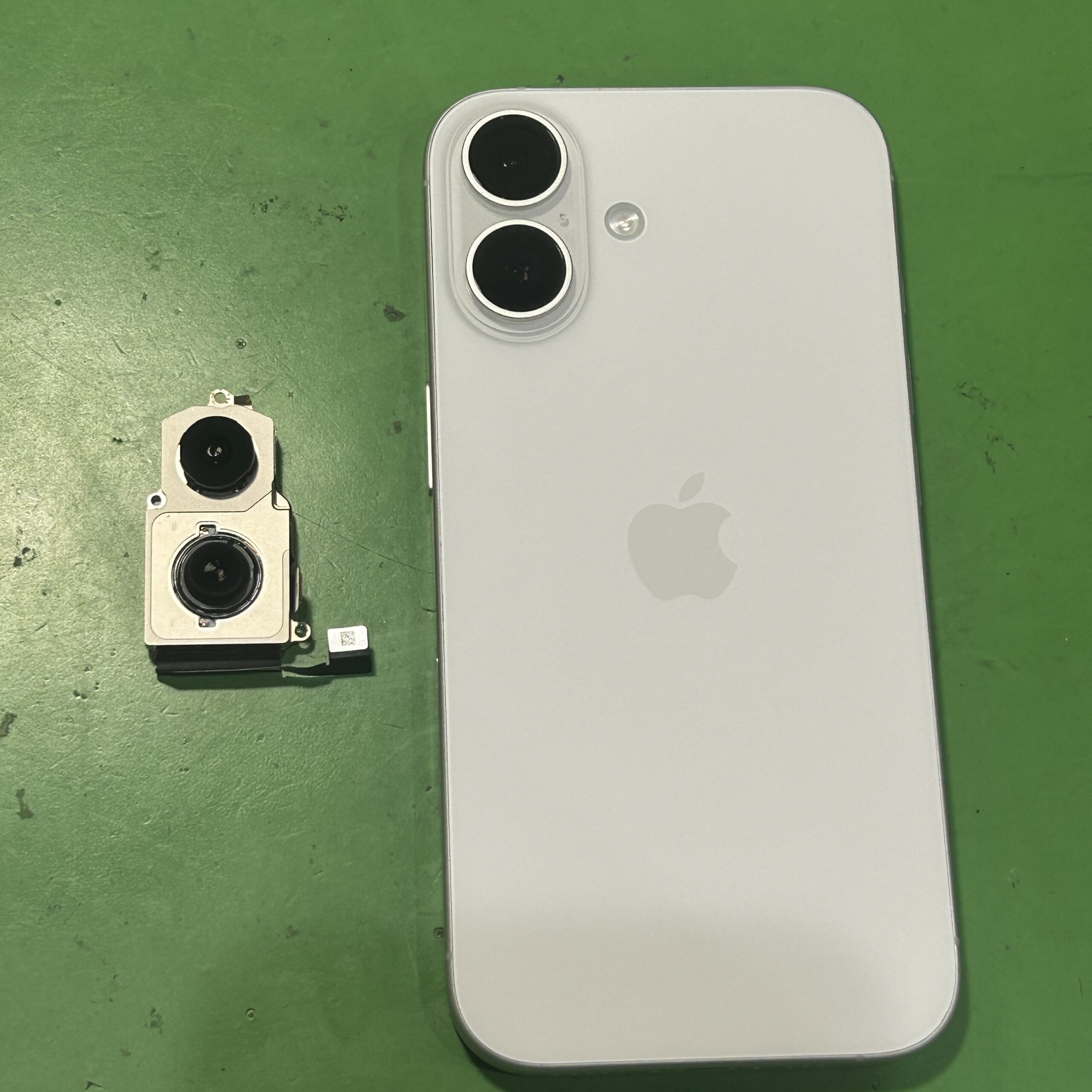 iPhone 16 リアカメラ交換